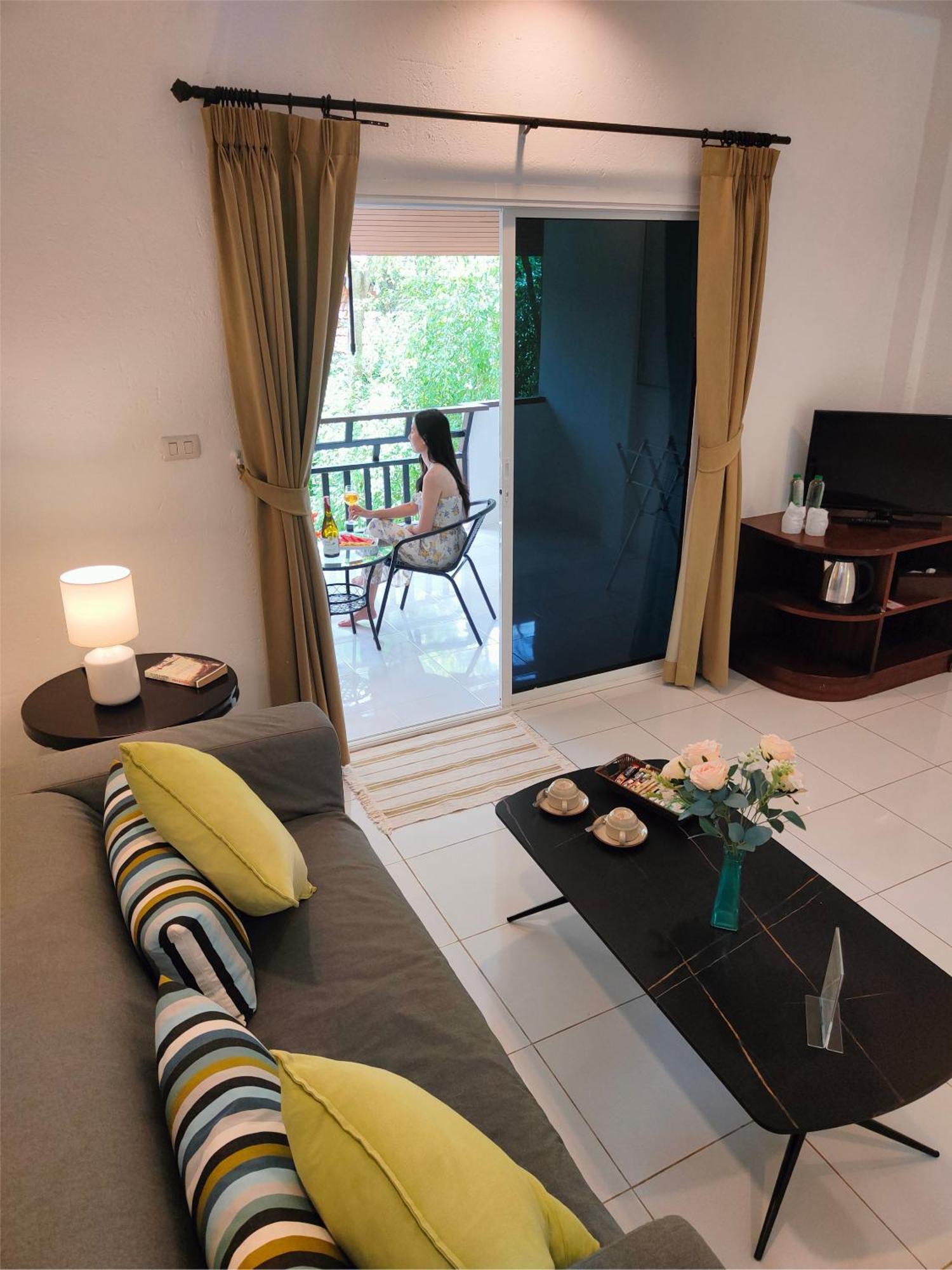 Karon Phuket Jungle Experience Resort מראה חיצוני תמונה