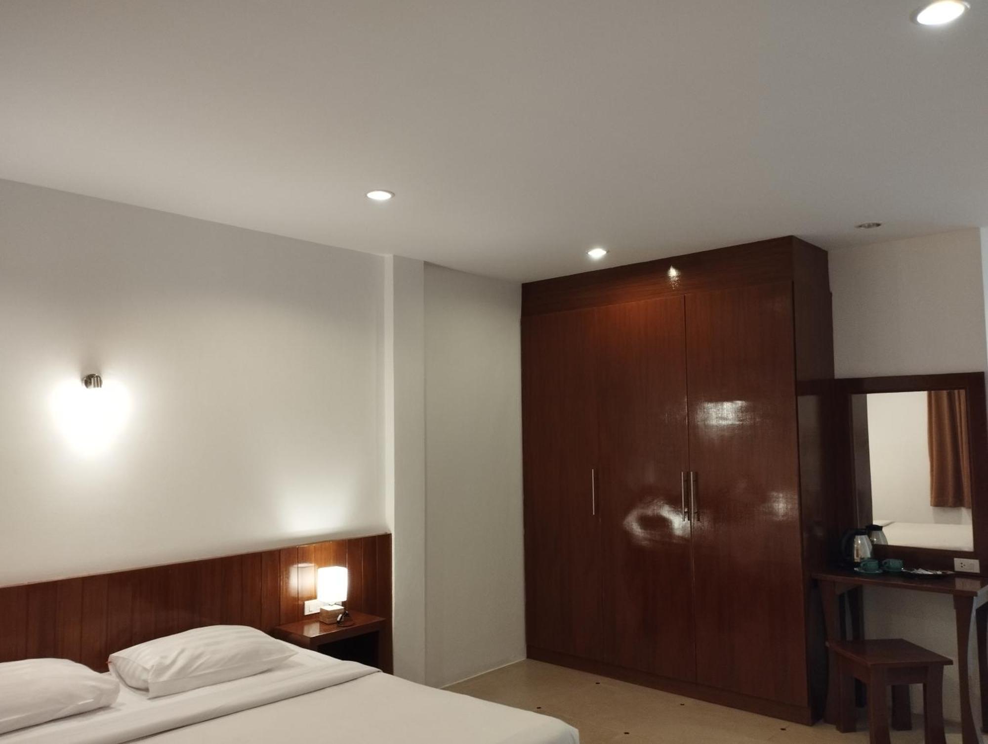 Karon Phuket Jungle Experience Resort מראה חיצוני תמונה