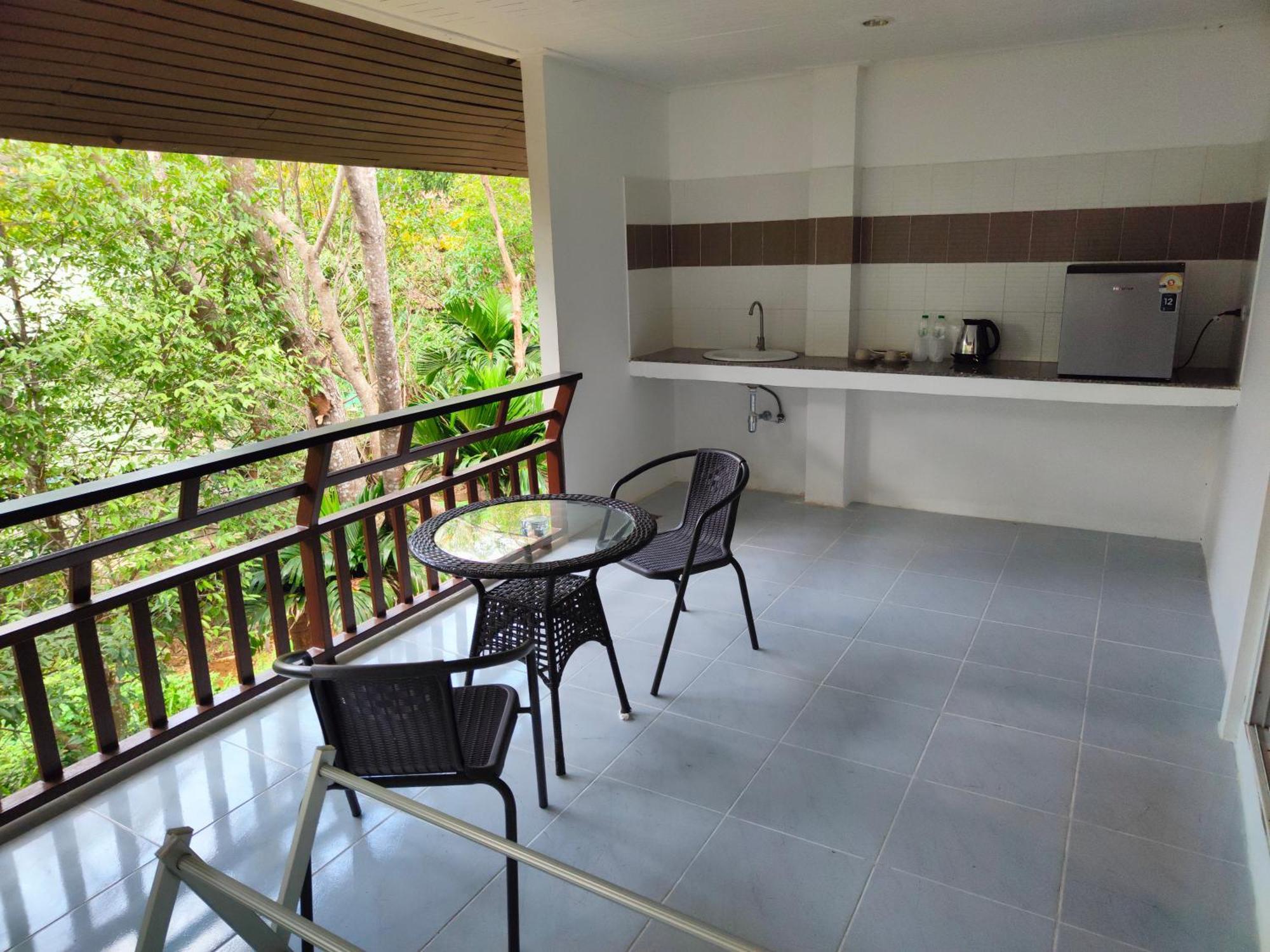Karon Phuket Jungle Experience Resort מראה חיצוני תמונה
